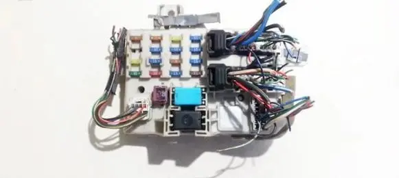 Mazda 6 Fuse box set 504k18