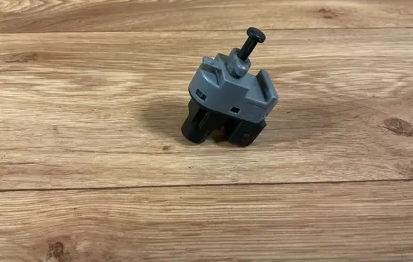 Ford Mondeo Mk III Brake pedal sensor switch 1S7T13480AA