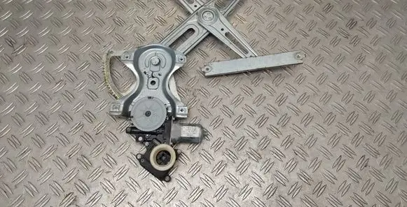 Toyota Auris E180 Rear door window regulator with motor 8570202020