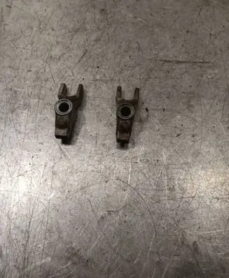 Opel Insignia A Fuel Injector clamp holder 