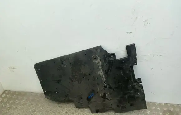 Peugeot 5008 II Fuel tank bottom protection 9809531680