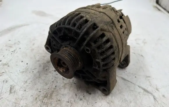 Opel Zafira A Generator/alternator 