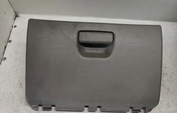 Chrysler Voyager Glove box lid/cover 
