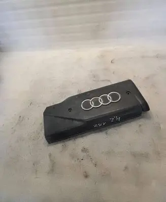 Audi A8 S8 D2 4D Engine cover (trim) 077103724C 2900400869