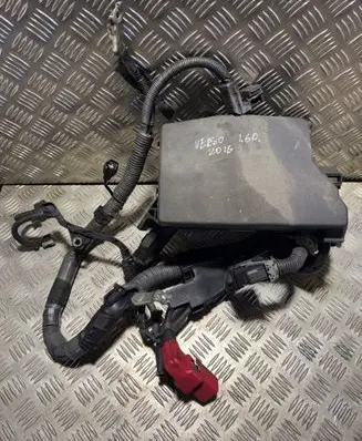 Toyota Verso Fuse box set 821110FM90 012AETTLST
