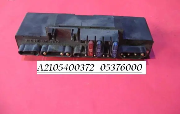 Mercedes-Benz C W202 Fuse module A2105400372 05376000