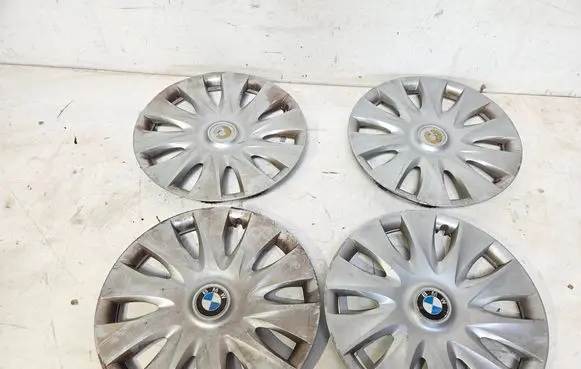 BMW 1 E81 E87 R16 wheel hub/cap/trim 17812610 PA6M20 6791806