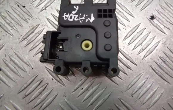 Mazda 6 A/C air flow flap actuator/motor 