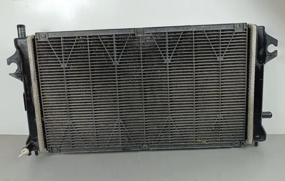 Coolant radiator