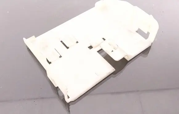 BMW 3 E90 E91 Fuse box cover 12907520902 58650910