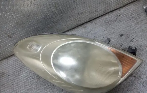 Nissan Note (E11) Headlight/headlamp 260109U100 89900917