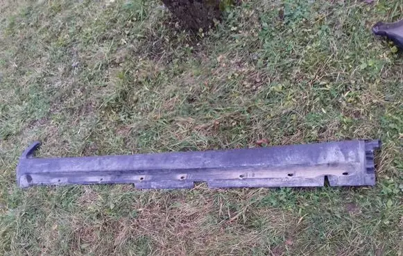 Volvo XC70 Sill 8620138 09190982