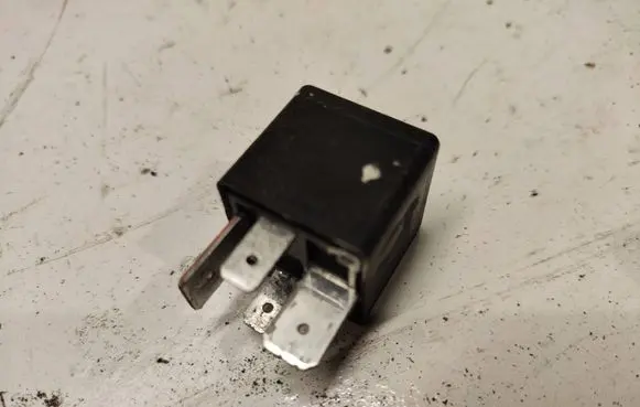Volvo XC90 Other relay 9441158 023134A525345