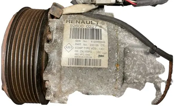 Renault Captur Air conditioning (A/C) compressor (pump) 926000217R