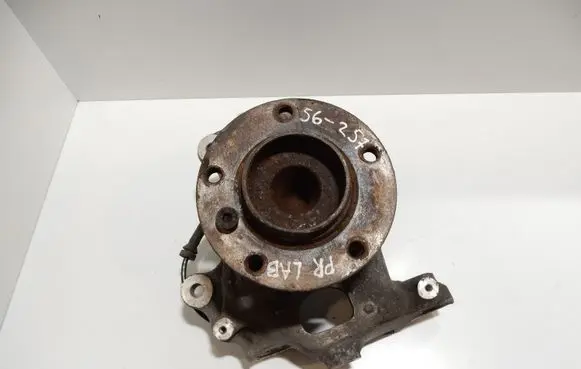 BMW 5 E60 E61 Front wheel hub spindle knuckle 6760954R 6760954 56258