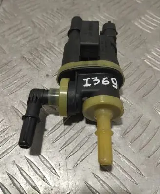 Maserati Levante Turbo solenoid valve 670106836