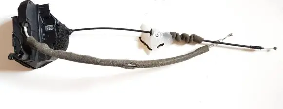 Nissan Qashqai Front door lock 80501EY11C N32L