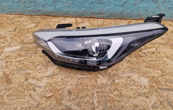 Hyundai i20 (PB PBT) Headlight/headlamp 92101C8200