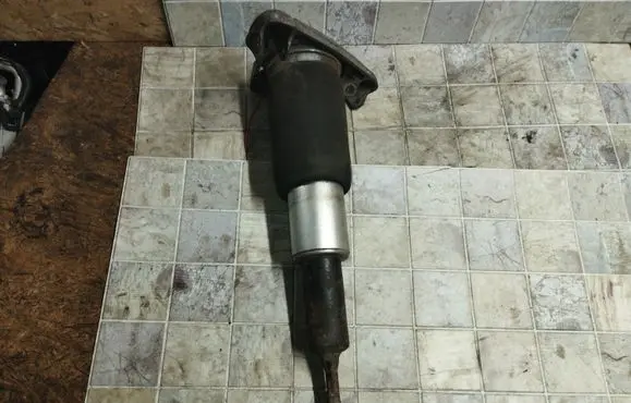 Audi A6 Allroad C5 Air suspension front shock absorber 