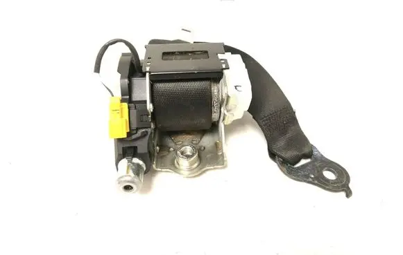 Mercedes-Benz C W204 Rear seatbelt A2048605786