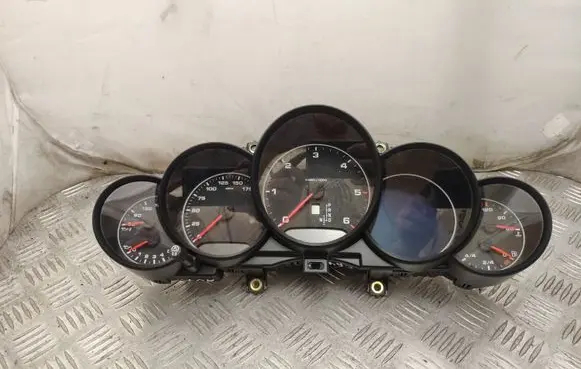 Porsche Cayenne (92A) Speedometer (instrument cluster) 7P5920904G