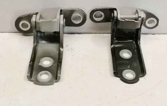 Rear door hinge set
