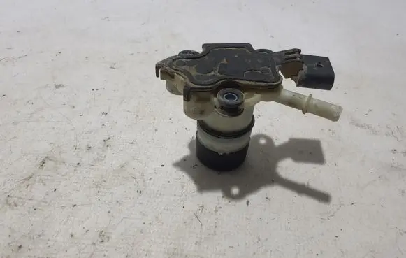 Skoda Karoq Adblue pump 911680A