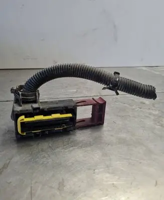 Opel Astra G Coolant fan relay 9685401