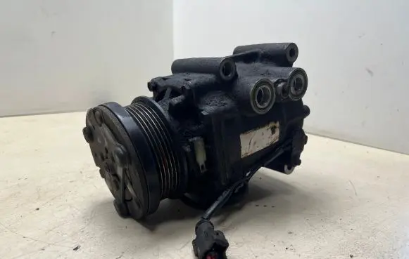 Ford Focus Air conditioning (A/C) compressor (pump)