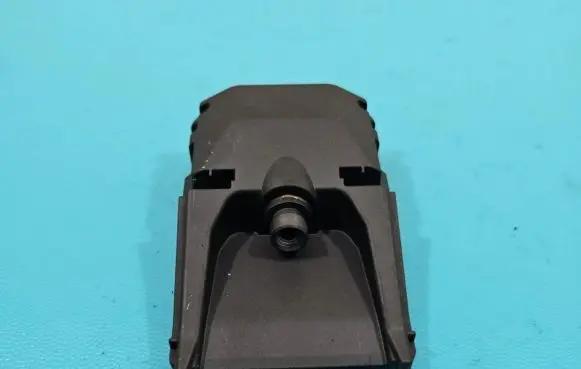 Windshield/windscreen camera