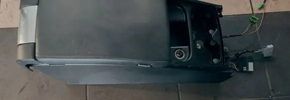 Volvo V70 Armrest 