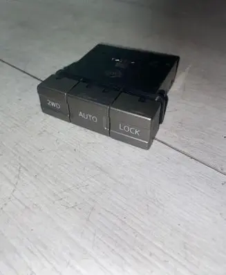 Nissan X-Trail T30 Differential lock switch 36020