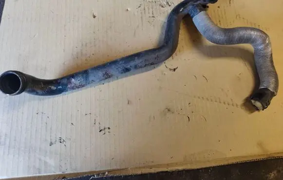 Peugeot 4007 Engine coolant pipe/hose