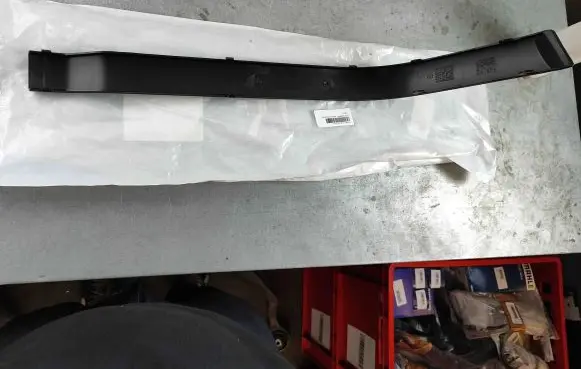 BMW 3 E36 Front bumper shock/impact absorber 51112265637 51112233779 2265637