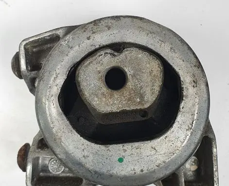 Mercedes-Benz A W169 Engine mount vacuum valve A1692400818