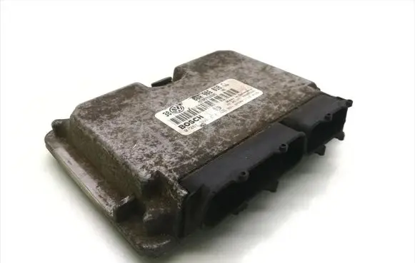 Volkswagen Golf IV Engine control unit/module 06A906018CL 0261206076 26SA5335