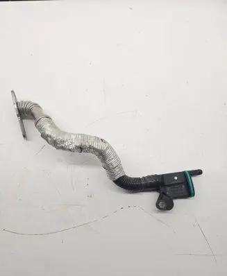 Volkswagen Tiguan Oil breather separator 06H103226A