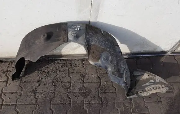 Hyundai i40 Front wheel arch liner splash guards 86815-3Z000