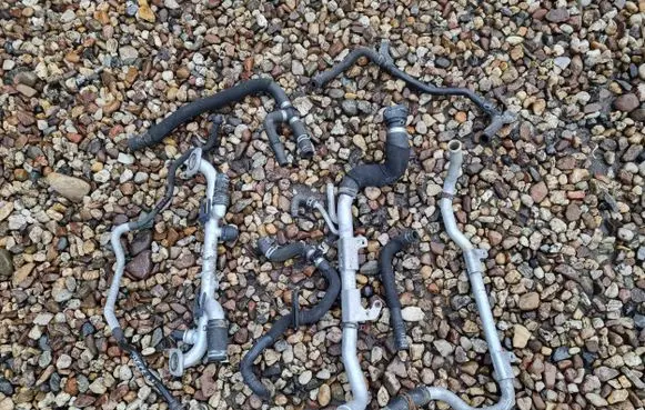 Audi A6 S6 C6 4F Engine coolant pipe/hose 079121065BA