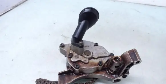 Volkswagen Golf V Oil pump 03C103669E 03C115251M 03C105Q