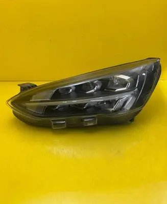 Ford Focus Headlight/headlamp JX7B13E015SA