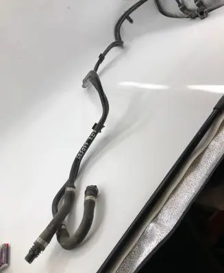 Mercedes-Benz EQE x294 Hybrid/electric vehicle battery cooling hoses/tubes A2945010000