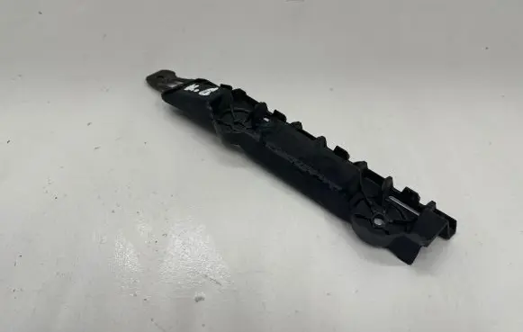 Skoda Kodiaq Bumper support mounting bracket corner 8115941