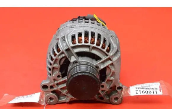 Volkswagen Bora Generator/alternator 028903028E