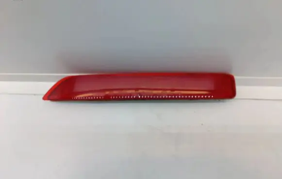 Nissan Leaf II (ZE1) Rear tail light reflector
