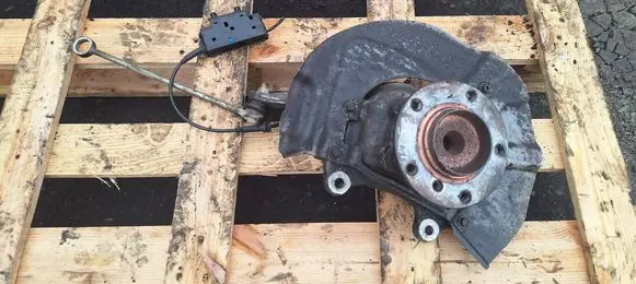 BMW 5 E60 E61 Front wheel hub 6760954