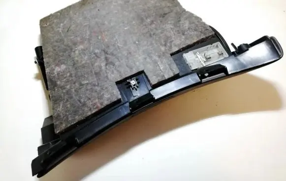 Glove box