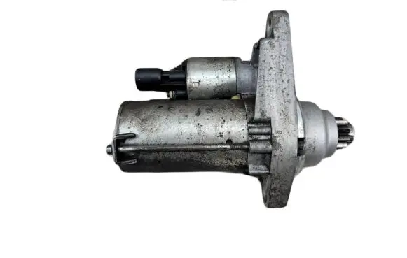 Skoda Fabia Mk2 (5J) Starter motor 02T911023S