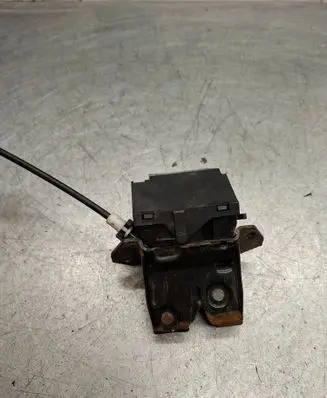 Mercedes-Benz C W203 Loading door lock A1717500085 A1717500185