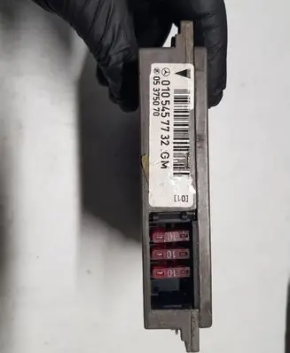 Mercedes-Benz S W140 Engine control unit/module 0105457732 05375070
